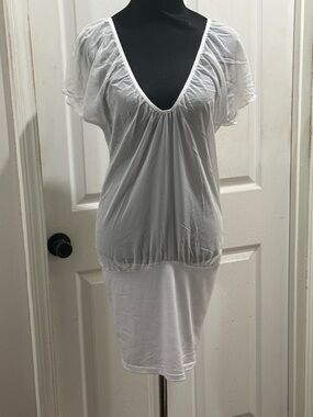 White Mini Dress/Top with Deep V-Neck, sheer top with cap sleeves Sz Medium